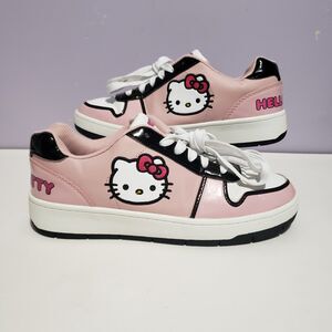 Hello Kitty Pink White Patten Leather Women's Sneakers Sz 8